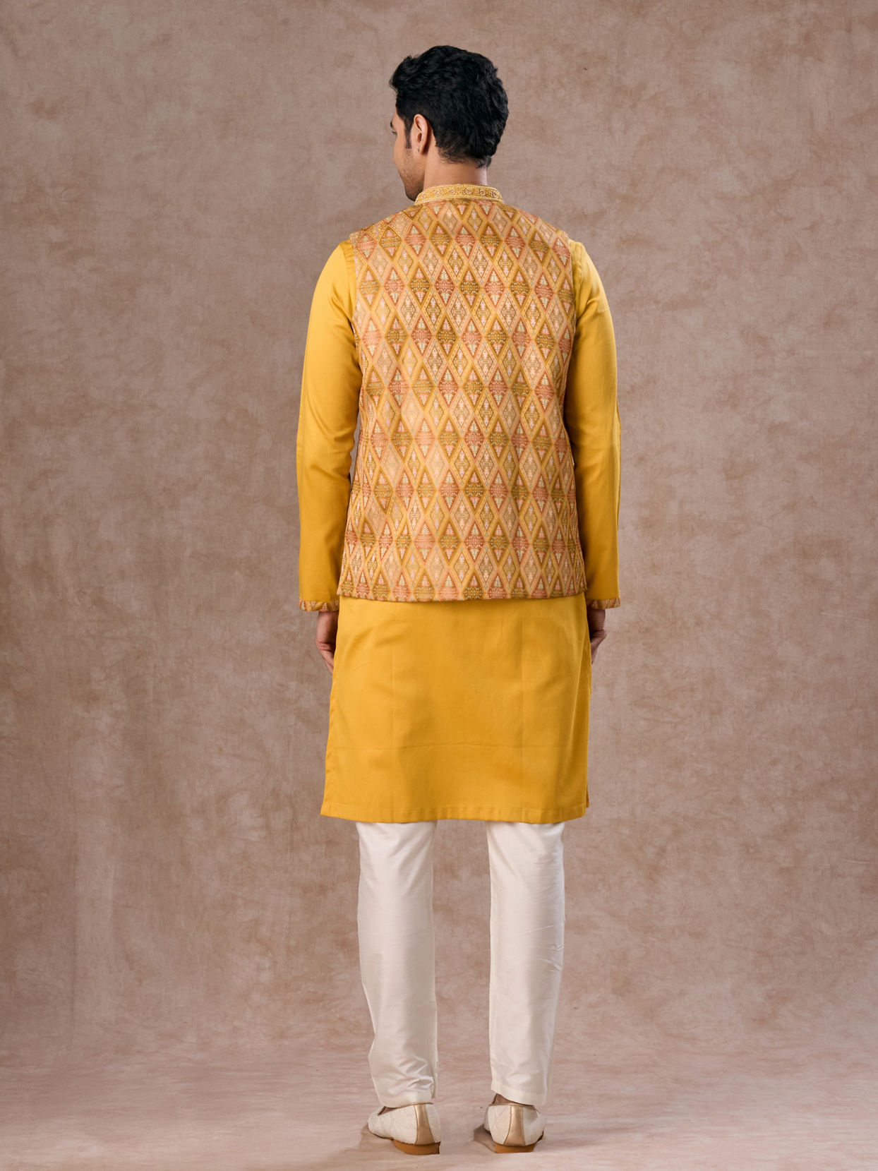 Manyavar Men Yellow Radiance Kurta Jacket Set