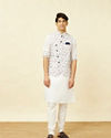 alt message - Manyavar Men Bright White Floral Patterned Jacket Set image number 3