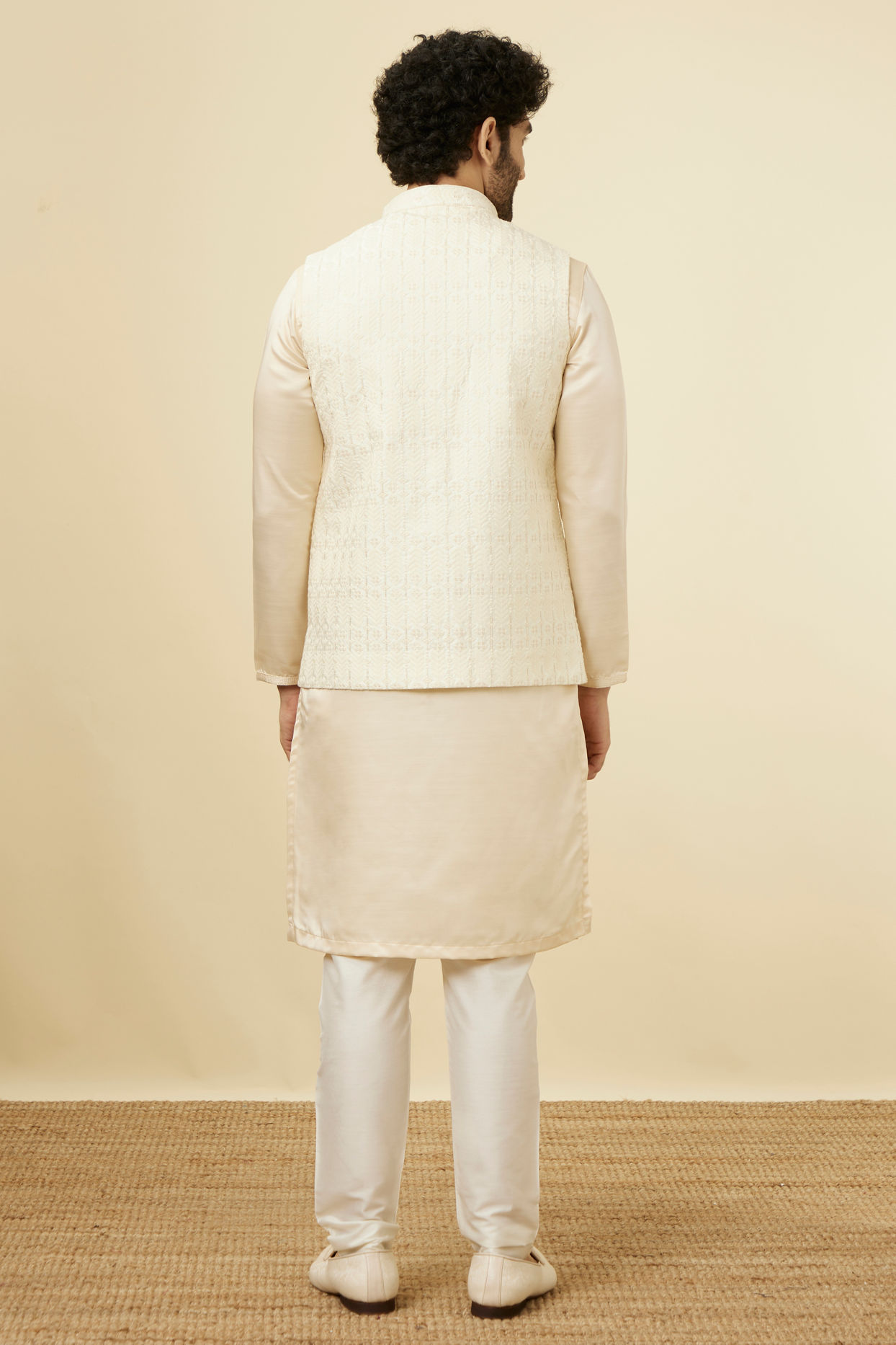 alt message - Manyavar Men Pearled Ivory White Herringbone Patterned Jacket image number 3