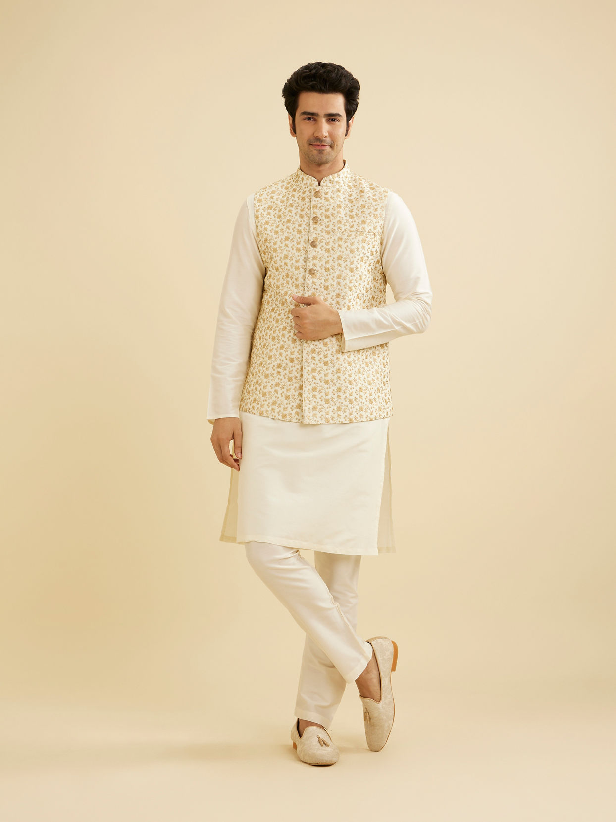 Manyavar Men Cream Beige Floral Jaal Patterned Jacket image number 2