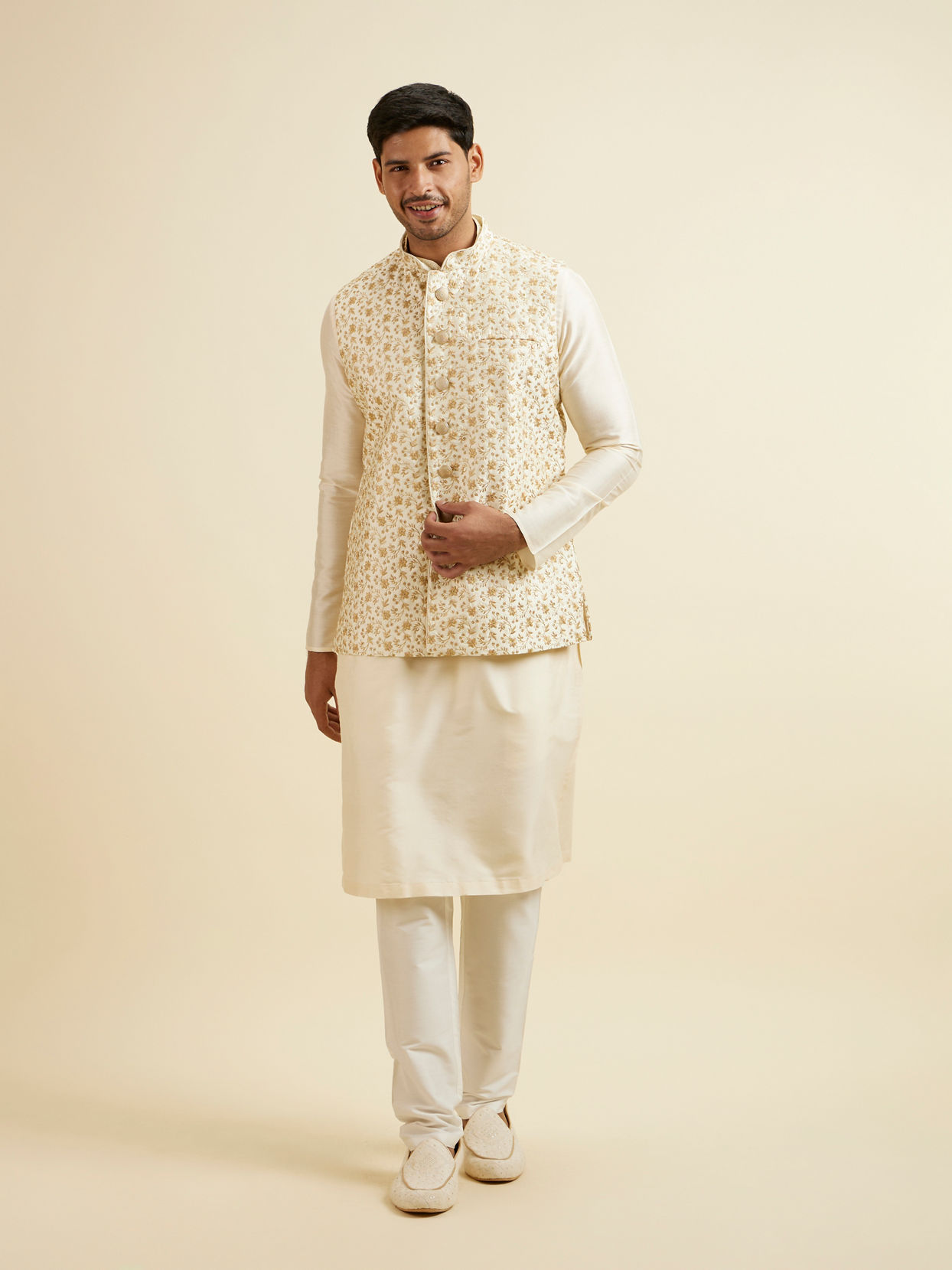 alt message - Manyavar Men Cream Beige Floral Jaal Patterned Jacket image number 2