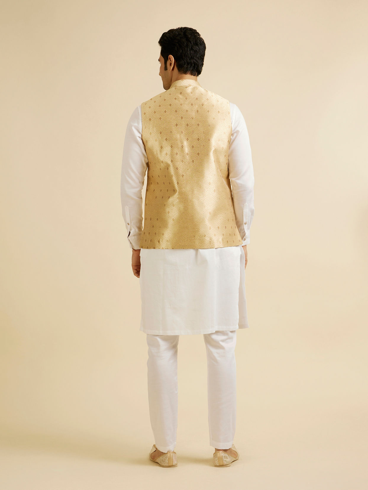 alt message - Manyavar Men Golden Fawn Buta Patterned Jacket image number 3