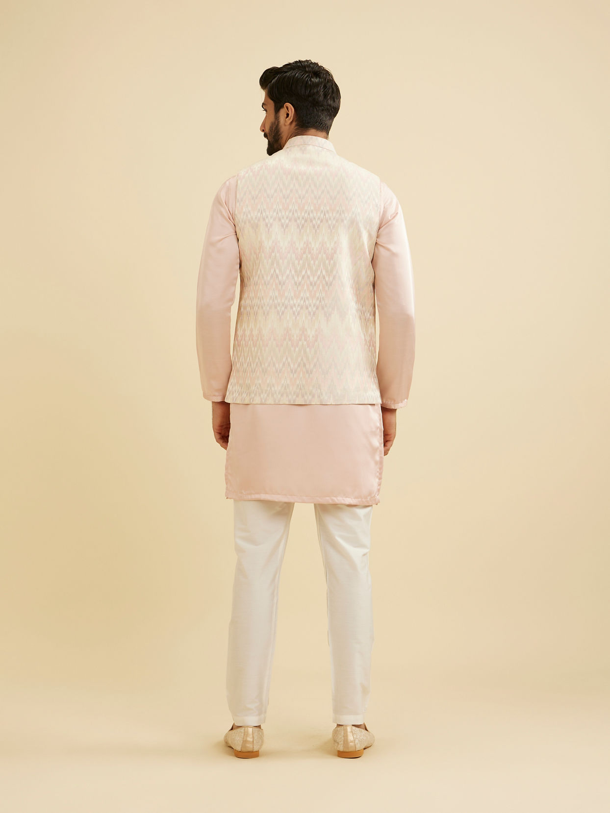 Manyavar Men Soft Pink Chevron Patterned Jacket image number 4