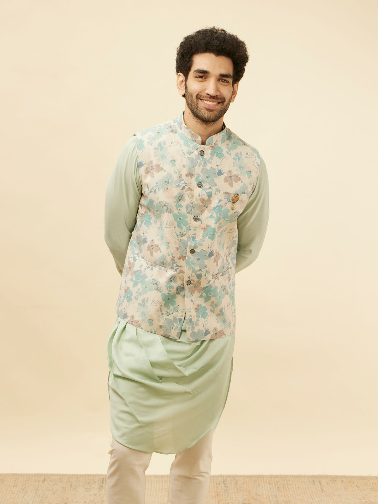 alt message - Manyavar Men Light Beige Floral Printed Kurta Jacket Set image number 0