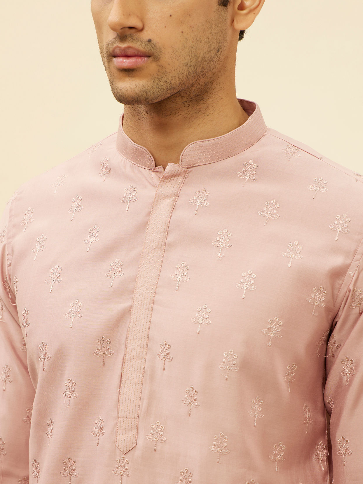 alt message - Manyavar Men Lemonade Pink Floral Buta Patterned Kurta Jacket Set image number 2