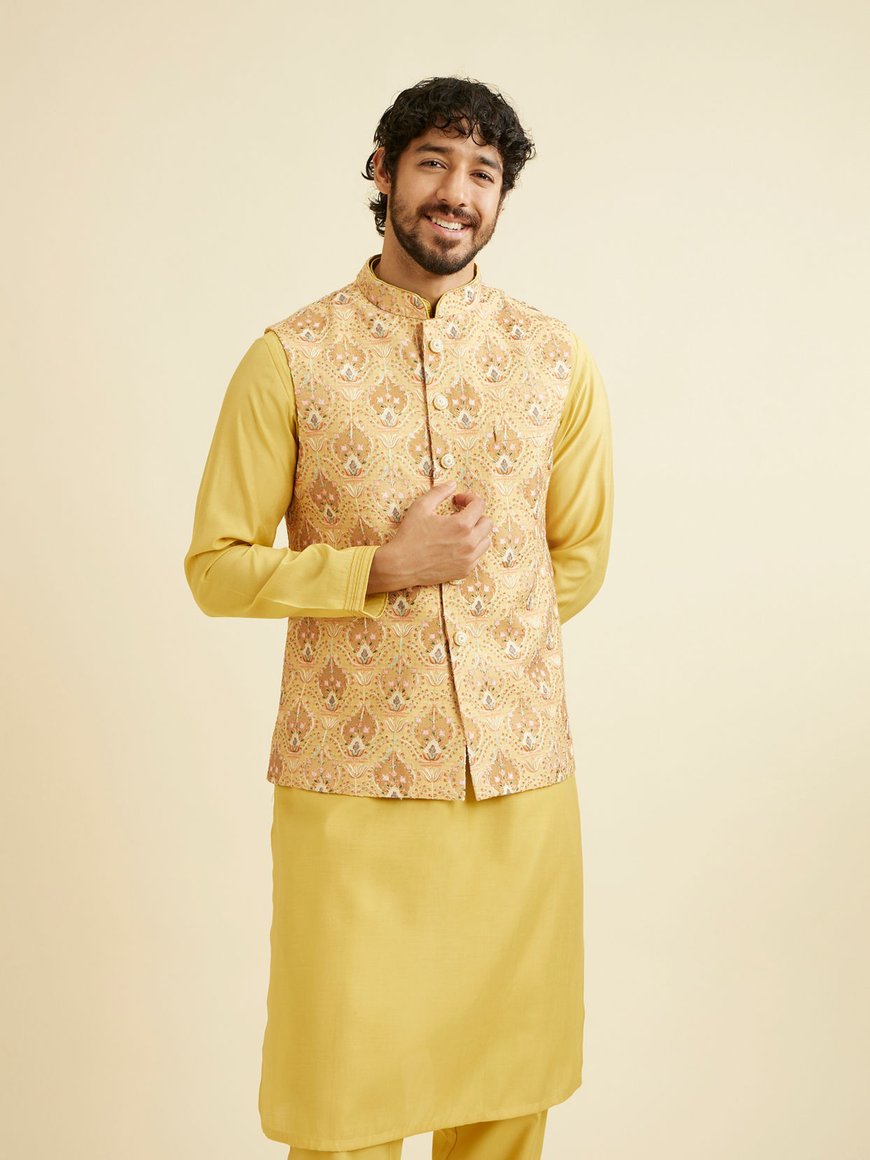 alt message - Manyavar Men Radiant Yellow Kurta Jacket Set image number 0