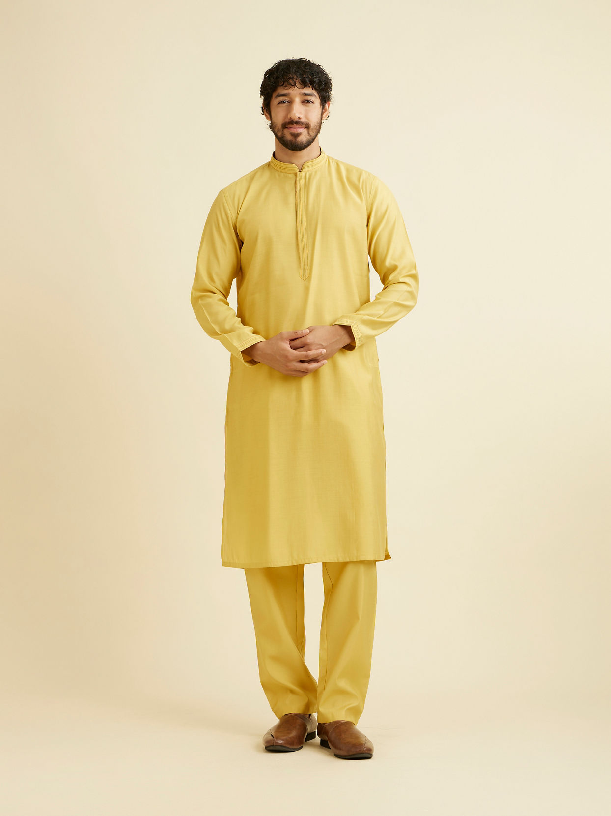 alt message - Manyavar Men Radiant Yellow Kurta Jacket Set image number 2