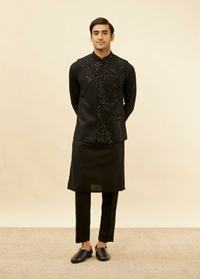 alt message - Manyavar Men Ebony Black Sequined Kurta Jacket Set image number 2