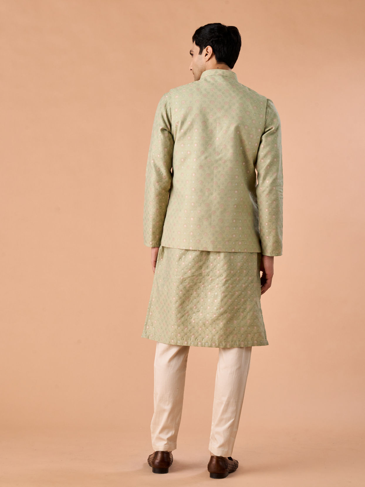 Manyavar Men Verdant Elegance Kurta Jacket Set