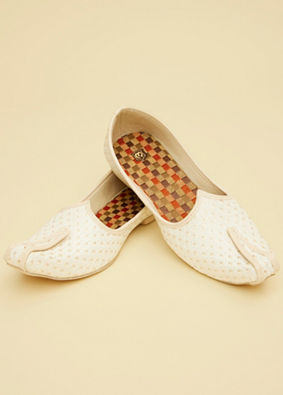 Manyavar Men Off White Buta Patterned Jooti