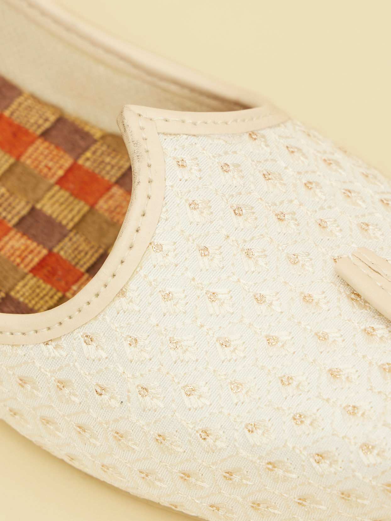 Manyavar Men Off White Buta Patterned Jooti