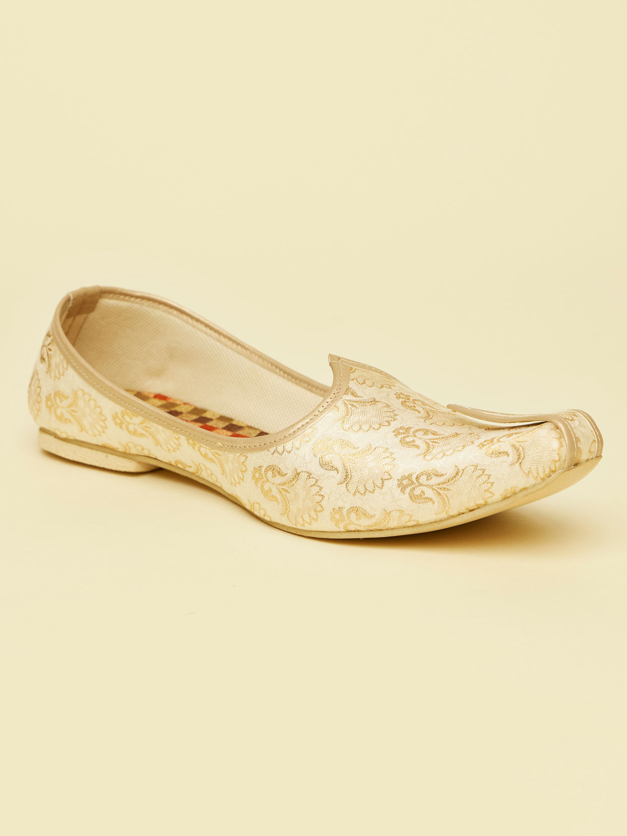 Manyavar Men Beige Floral Patterned Juti