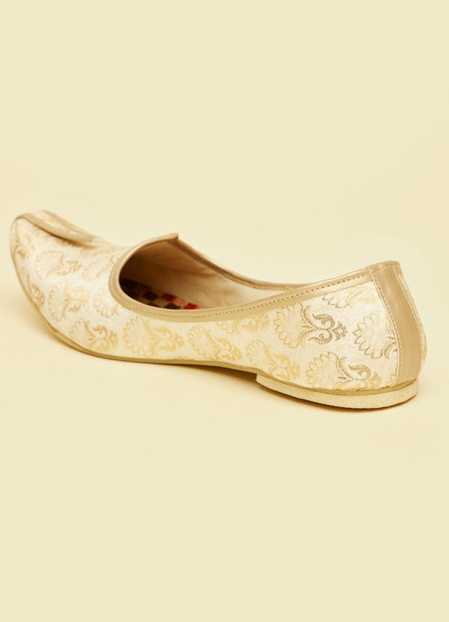 Manyavar Men Beige Floral Patterned Juti