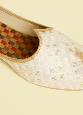 Manyavar Men Elegant Cream Jooti