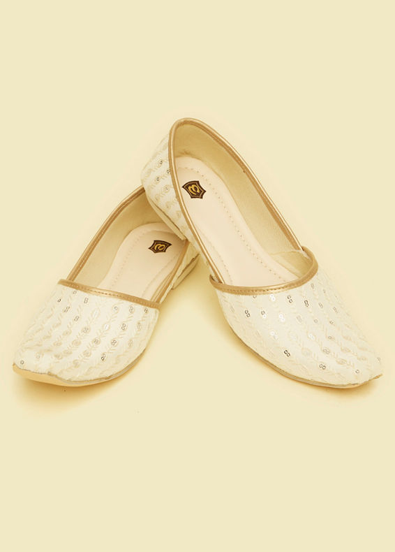 Manyavar Men Charming Cream Juti