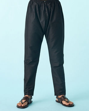 Diwas Men Elegant Dark Blue Kurta