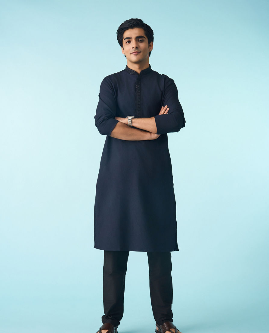 Diwas Men Elegant Dark Blue Kurta