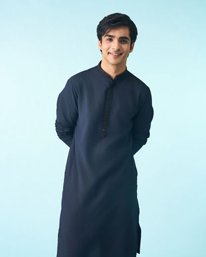 Diwas Men Elegant Dark Blue Kurta
