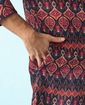 Diwas Men Dark Blue Enthralling Kurta