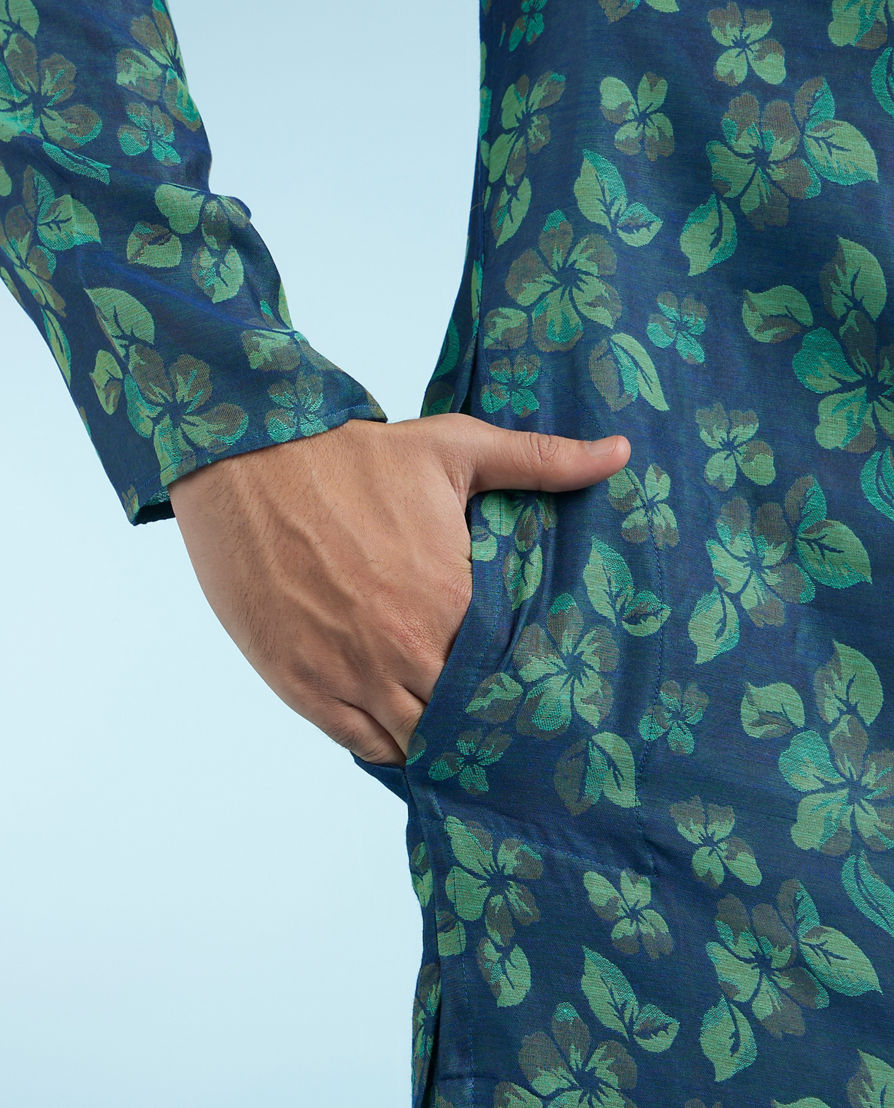 Diwas Men Mid Blue Extravagance Kurta