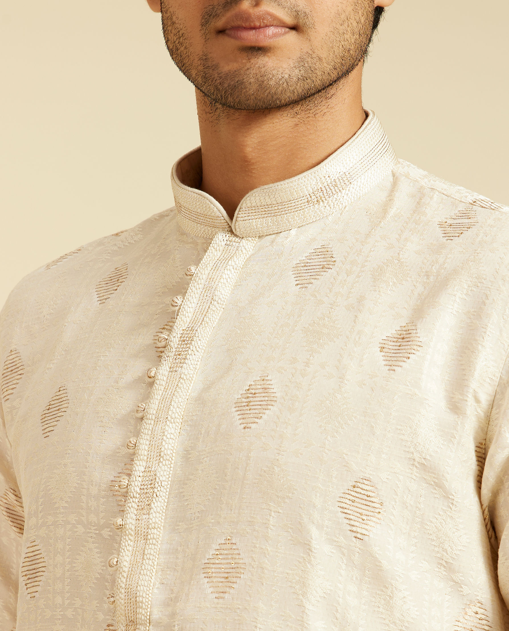 Diwas Men Cream White Diamond Patterned Kurta with Potli Buttons