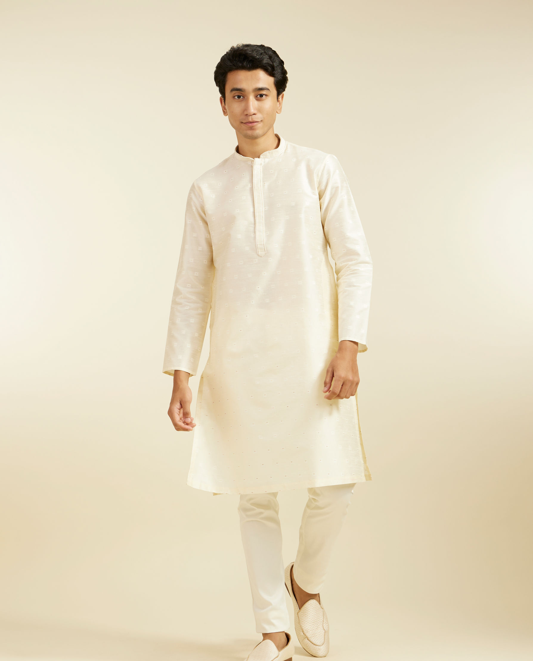 Diwas Men Cream Beige Buta Embroidered Kurta with Sequin