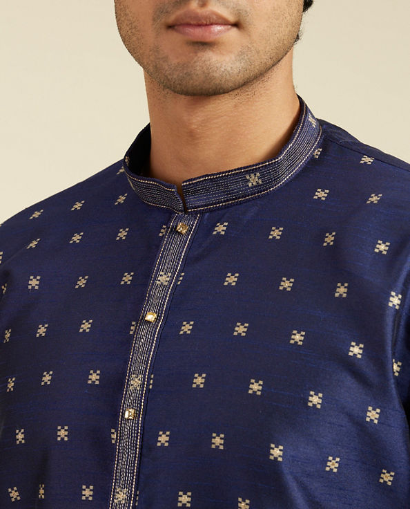 alt message - Diwas Men Indigo Blue Buta Embroidered Kurta with Sequin image number 1