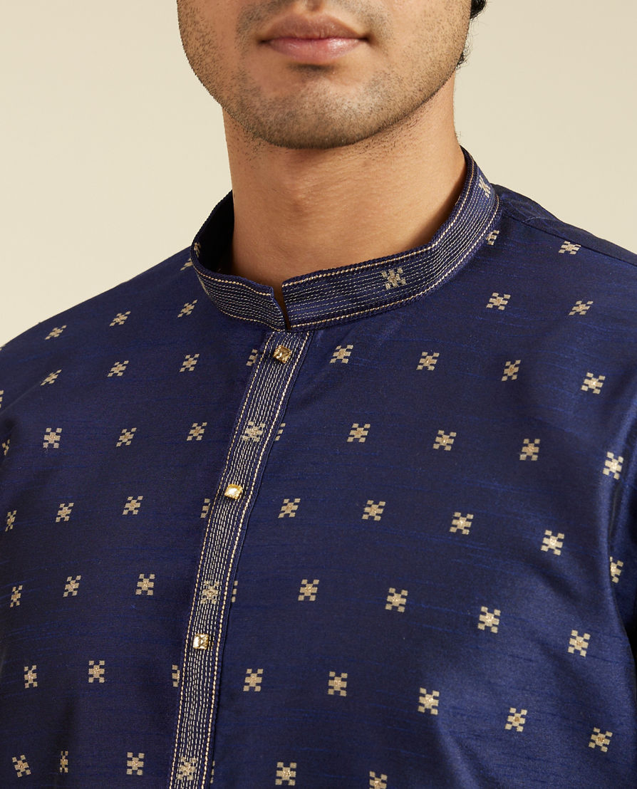 Diwas Men Indigo Blue Buta Embroidered Kurta with Sequin