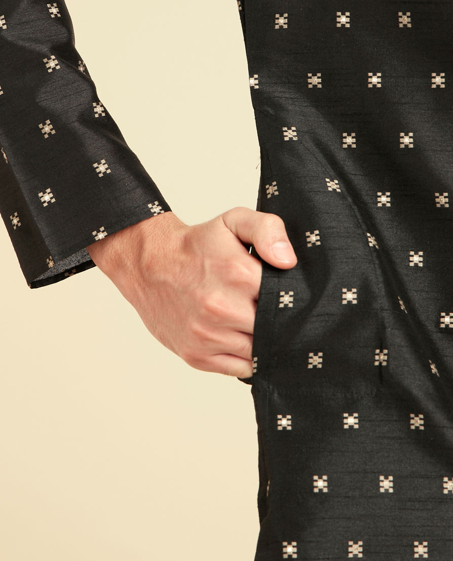 Diwas Men Black Majestic Kurta
