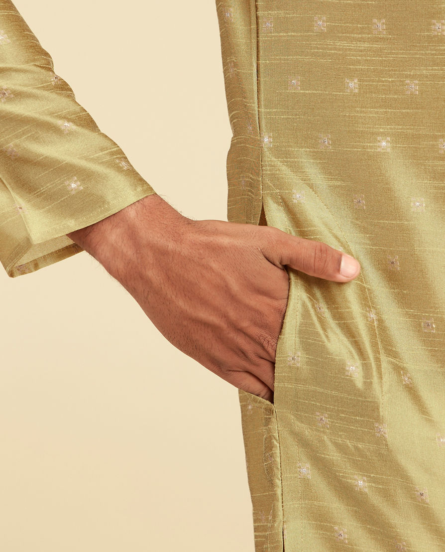 Diwas Men Mehndi Green Radiance Kurta