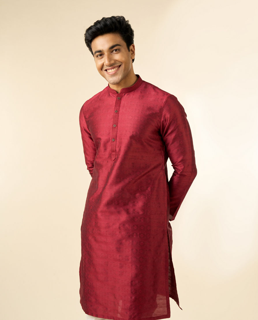 Diwas Men Elegant Maroon Kurta