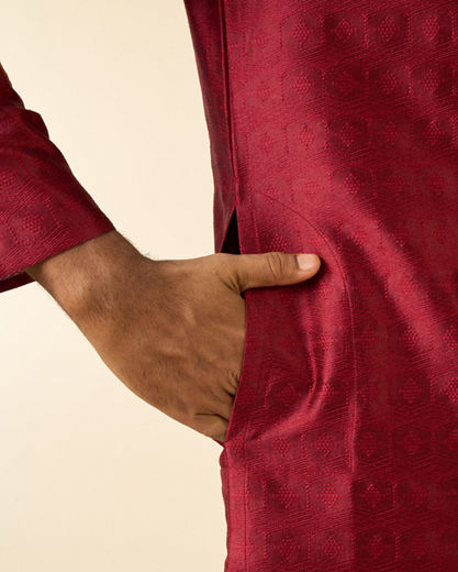 Diwas Men Elegant Maroon Kurta