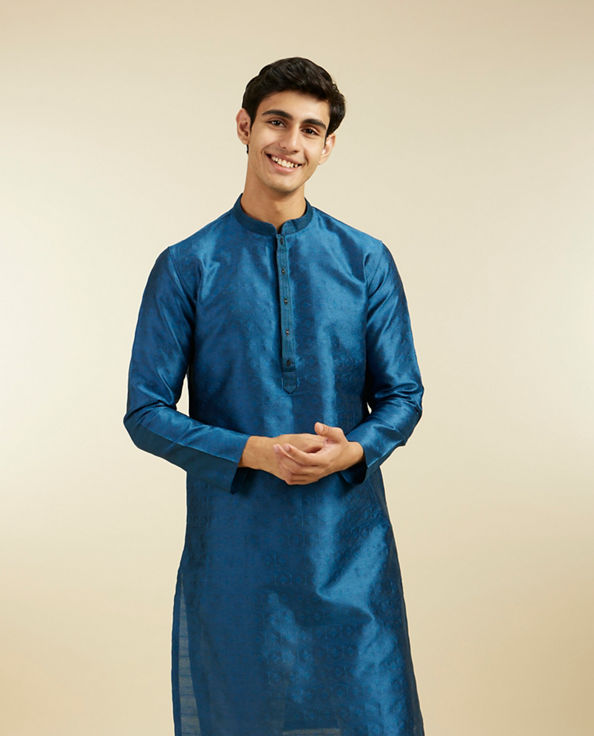 alt message - Diwas Men Teal Blue Star Self Patterned Kurta image number 0