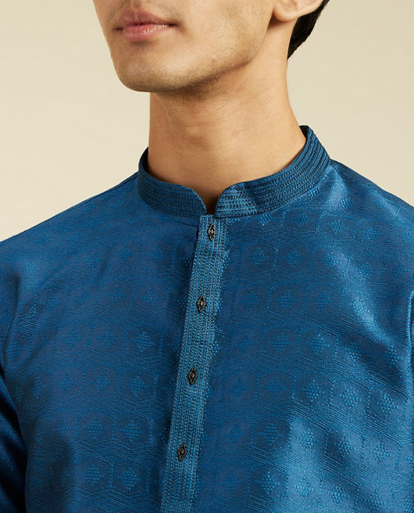 alt message - Diwas Men Teal Blue Star Self Patterned Kurta image number 1