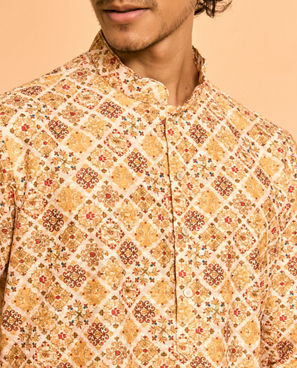 Diwas Men Yellow Diwaas Special Kurta