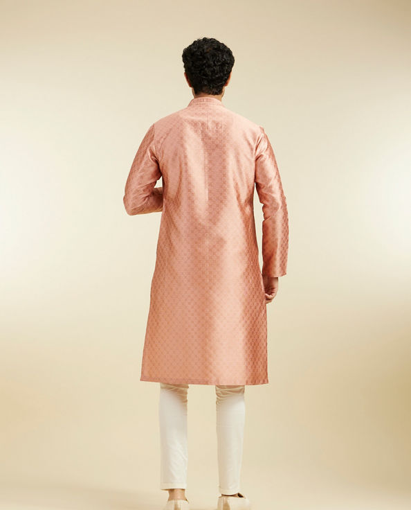 alt message - Diwas Men Peach Blossom Lattice Patterned Kurta image number 4