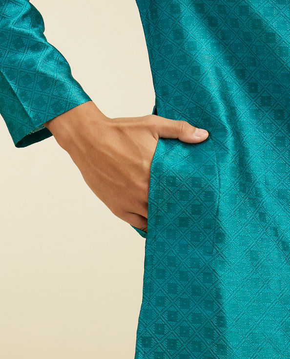 alt message - Diwas Men Teal Green Lattice Patterned Kurta image number 3