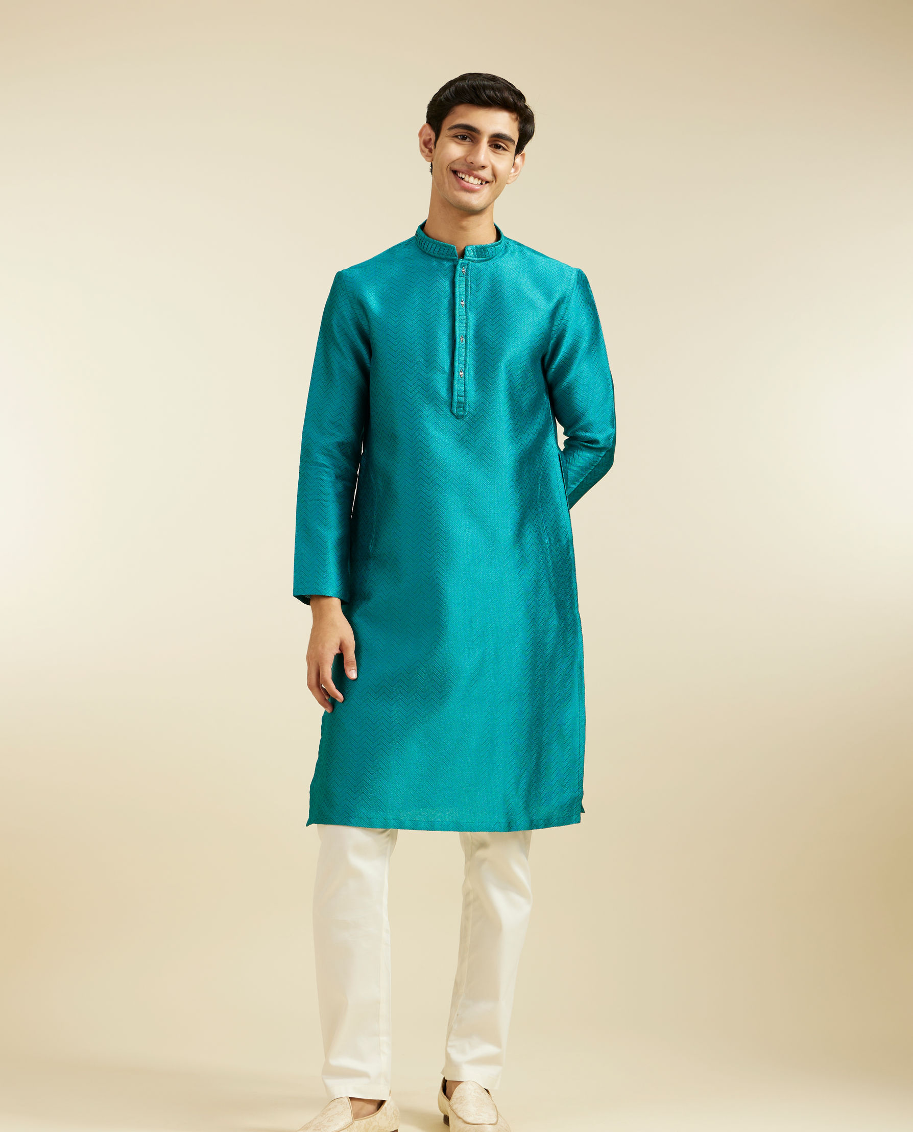 alt message - Diwas Men Teal Green Chevron Patterned Kurta image number 2