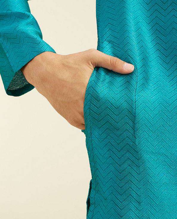 alt message - Diwas Men Teal Green Chevron Patterned Kurta image number 3