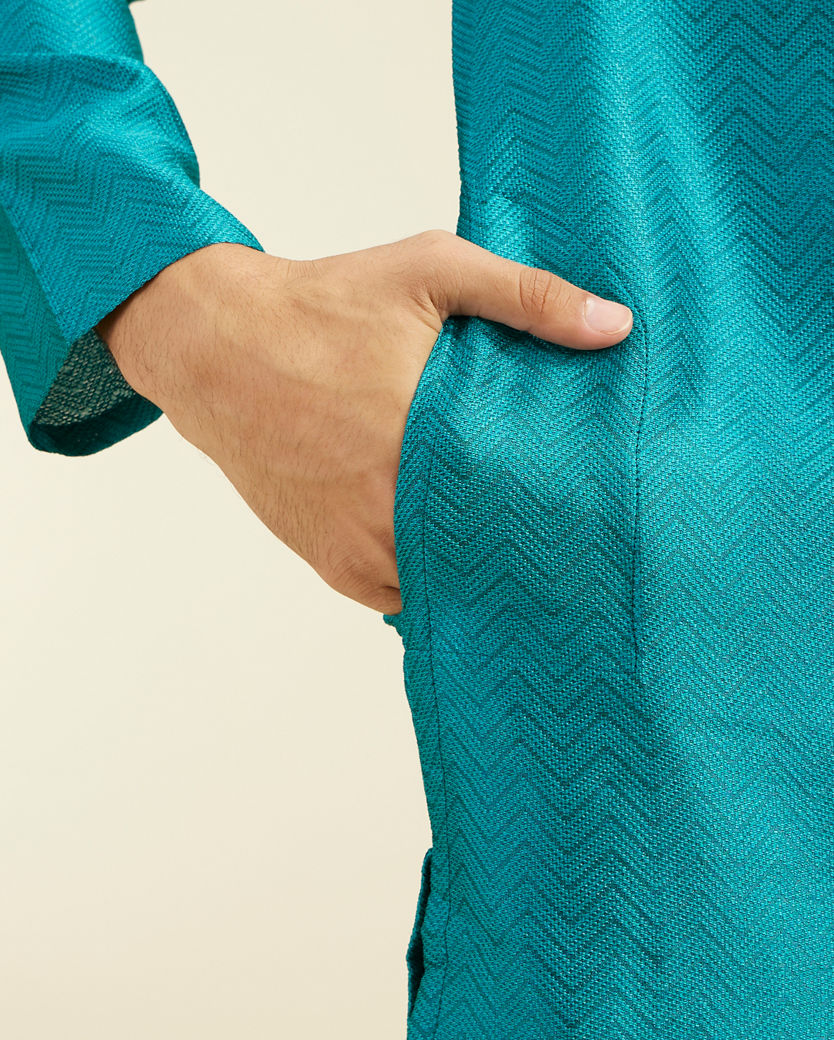 alt message - Diwas Men Teal Green Chevron Patterned Kurta image number 3