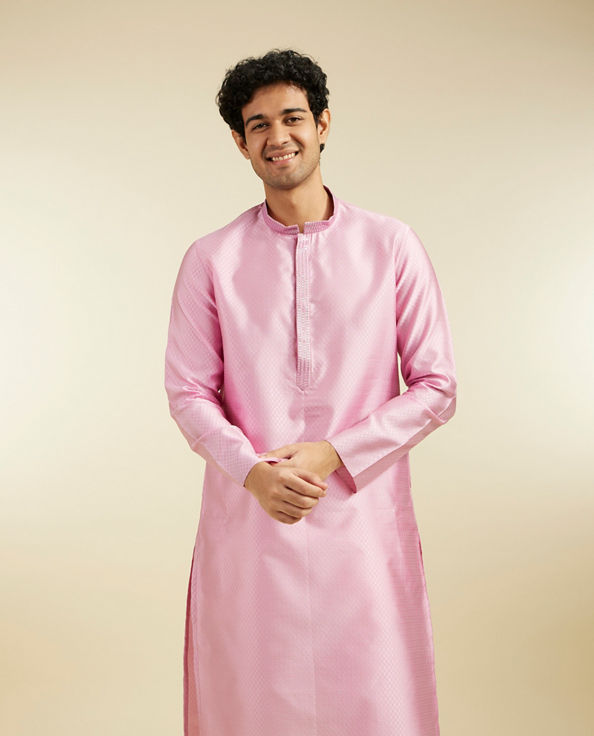 alt message - Diwas Men Bubblegum Pink Lattice Kurta with Sequin Work image number 0