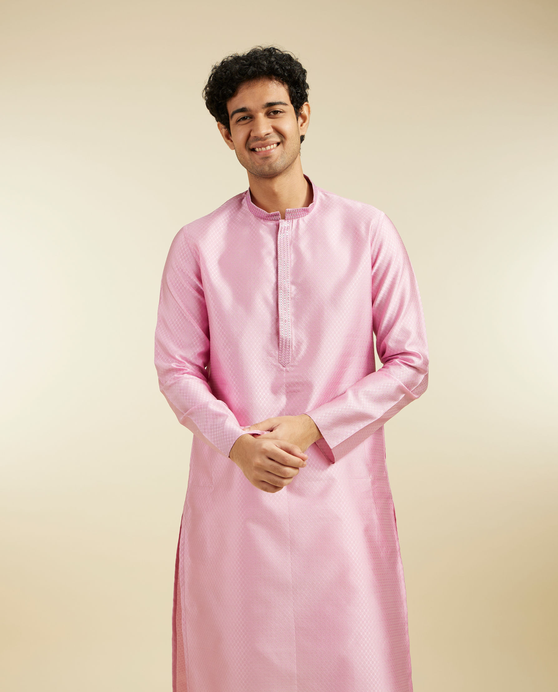 alt message - Diwas Men Bubblegum Pink Lattice Kurta with Sequin Work image number 0