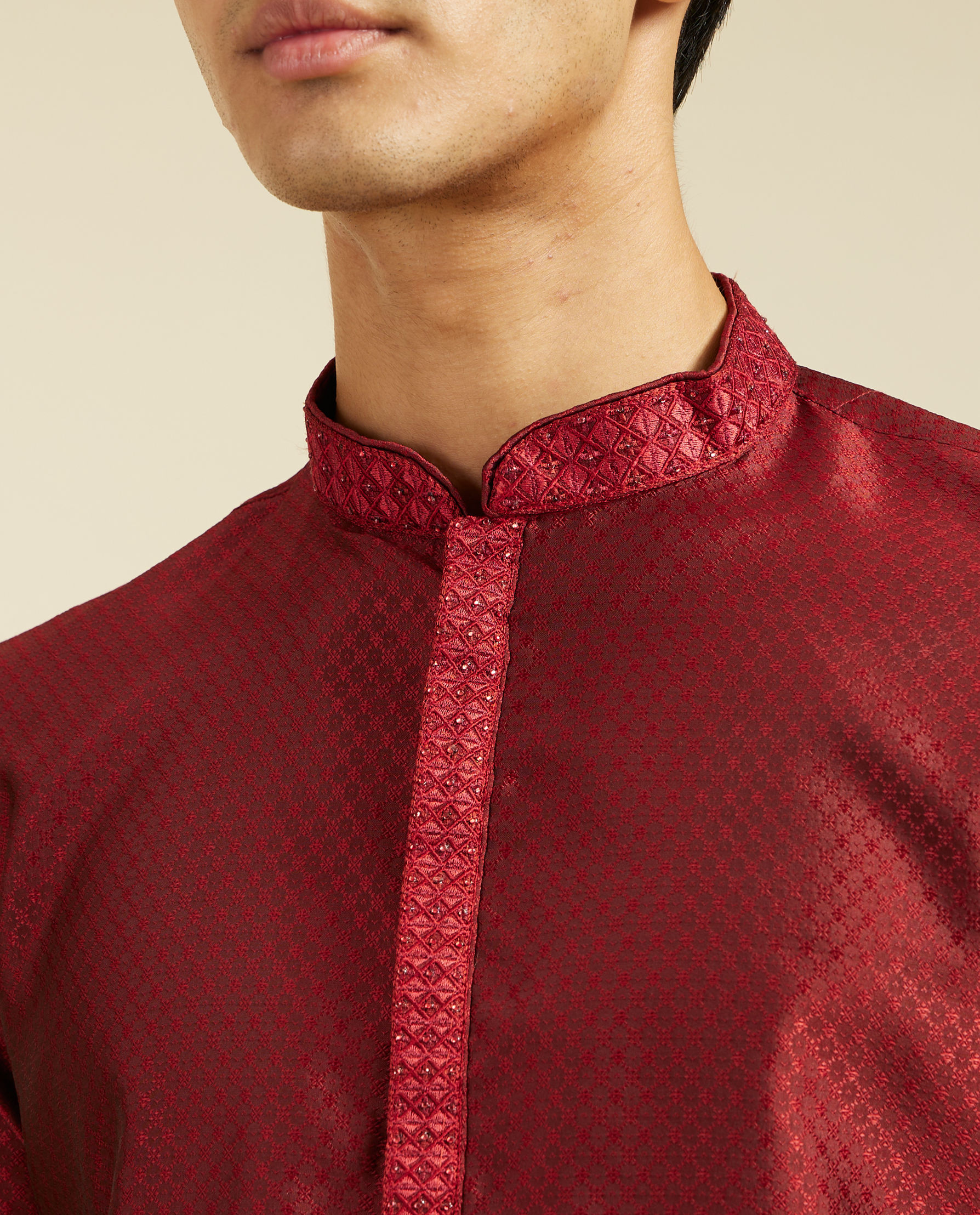 Diwas Men Maroon Red Lattice Patterned Kurta with Embroidered Neckline