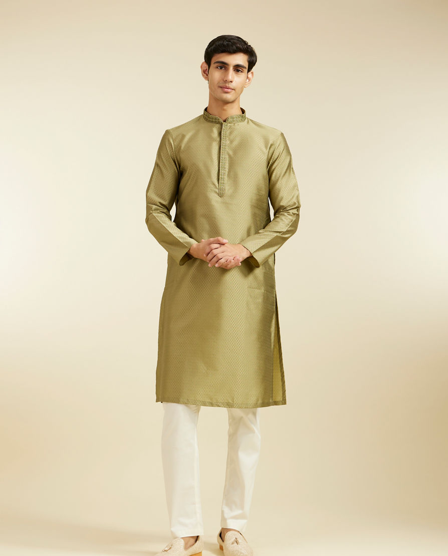 Diwas Men Olive Green Lattice Patterned Kurta with Embroidered Neckline