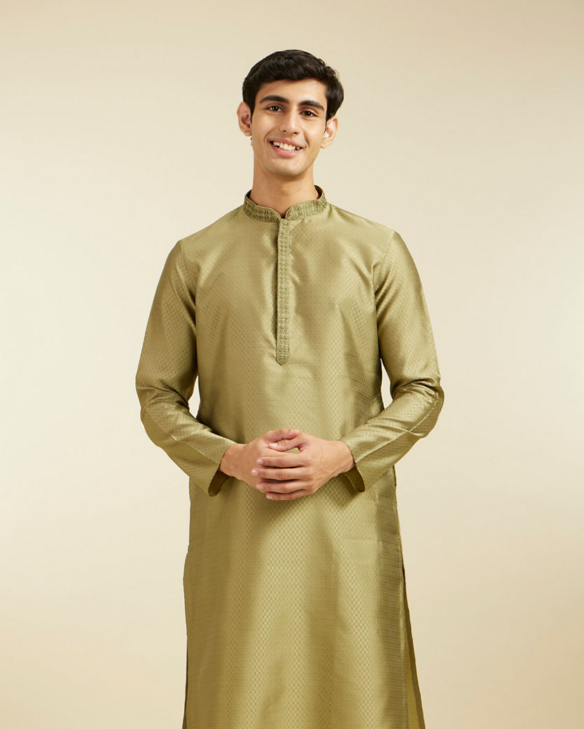 Diwas Men Olive Green Lattice Patterned Kurta with Embroidered Neckline