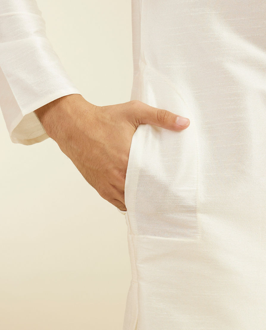 Diwas Men Warm White Plain Classic Kurta