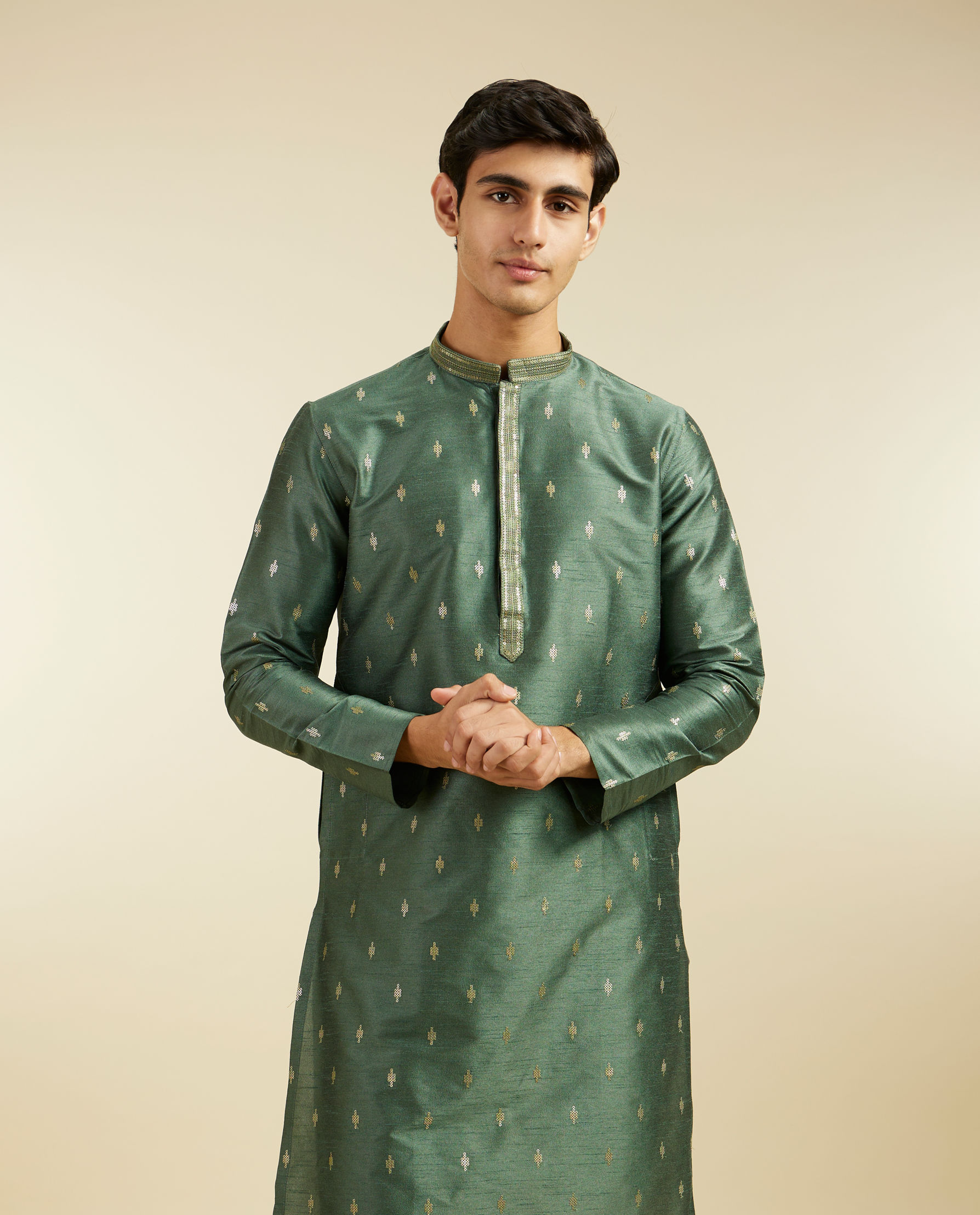 alt message - Diwas Men Bottle Green Buta Kurta with Sequinned Neckline image number 0