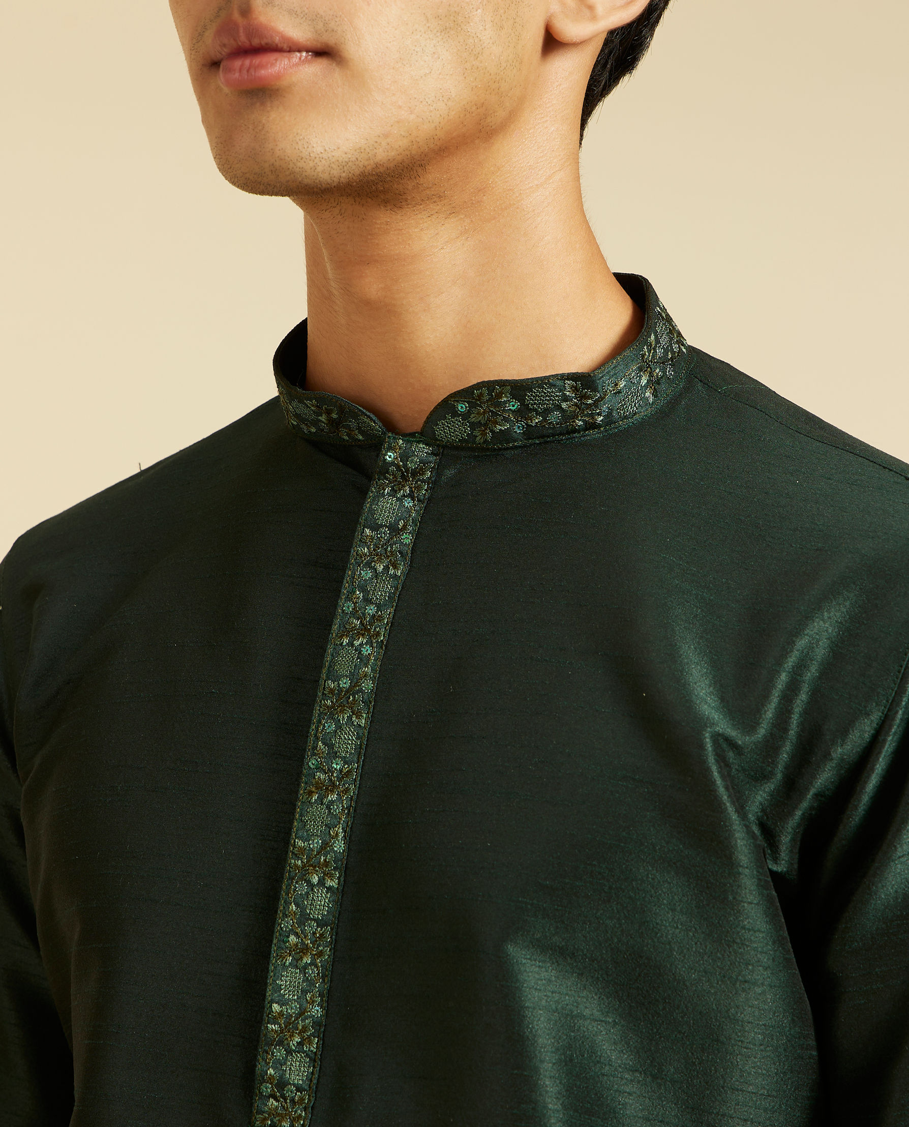 Diwas Men Bottle Green Plain Kurta with Embroidered Neckline