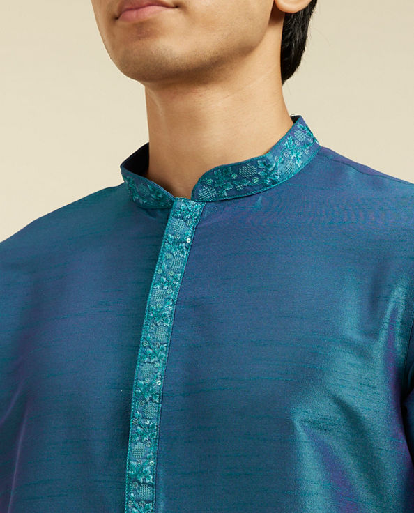 Diwas Men Teal Green Plain Kurta with Embroidered Neckline