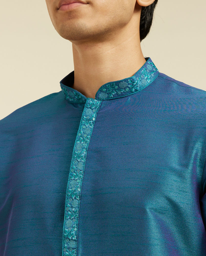 Diwas Men Teal Green Plain Kurta with Embroidered Neckline